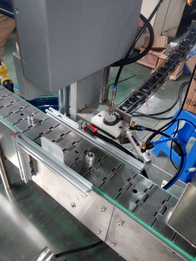 caps robot fôring pictures.jpg