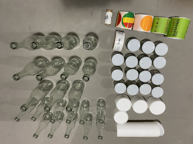 flasker ruller etiketter lokk samples.JPG