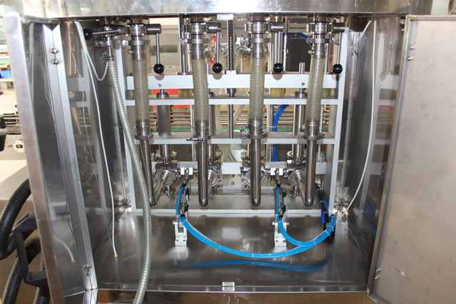 FYLLEMASKIN 4 hoder (2).JPG