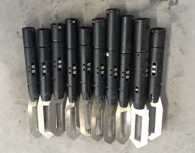 senterstolpe sleeve labeling machines.jpg