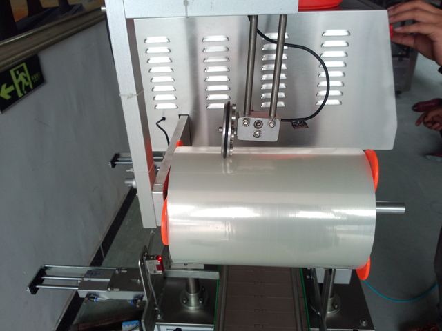 film ready on the roller for jars sealing film for forsegling.jpg