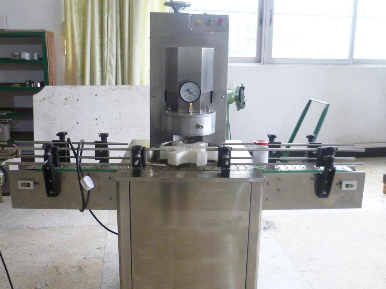 rotary glass jar vacuum capping vakuum glass jar.jpg