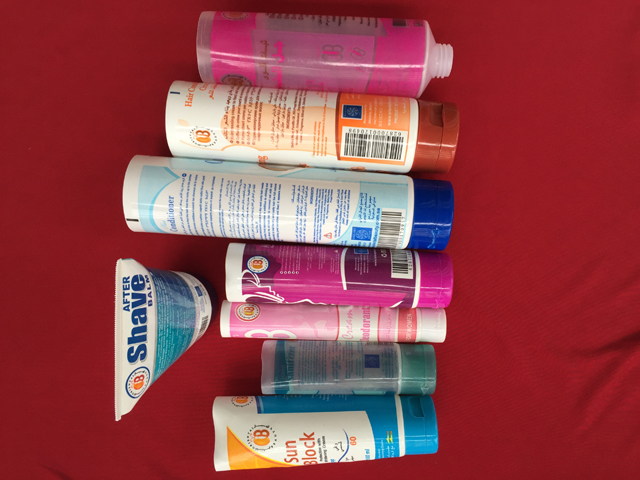 4 tubes in a row sealing samples RØRTETTER 4 PÅ RAD.jpg