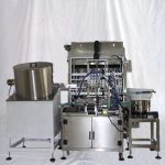 Monoblock hårpleieolje Små flasker fylle- og trykklokkmaskin