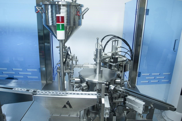 sprøyter fyllelinje (2).jpg