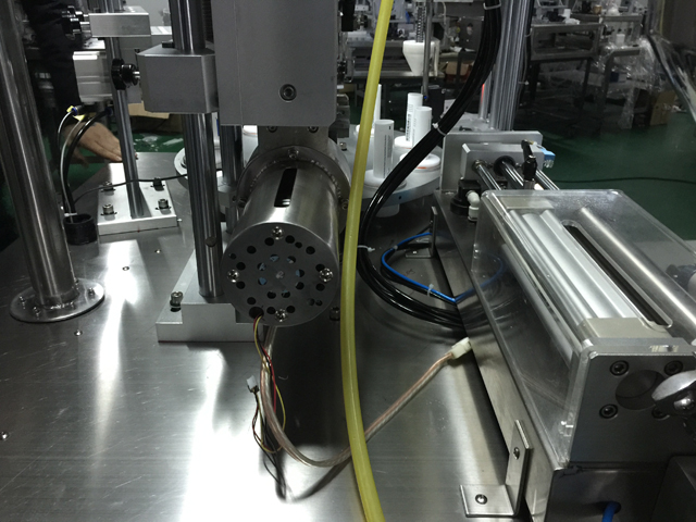 ultrasounic generator ultrasonisk forseglingsfylling for tuber paste.jpg