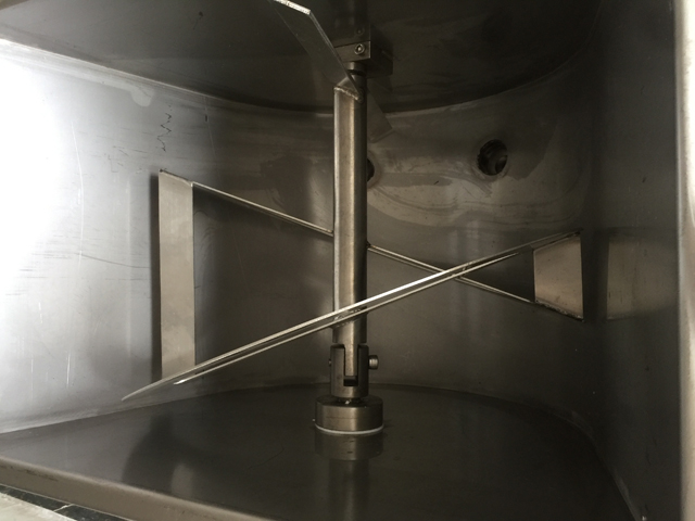 air guage for filling machines connected with air compressor luftmåler for nøyaktig fyllingsvolum.jpg