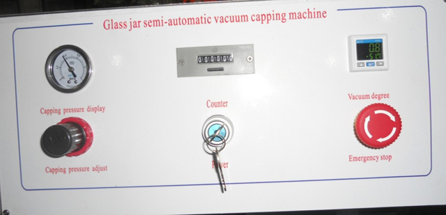 control panel from vacuum capping machines panel av vakuumdekkemaskiner.jpg