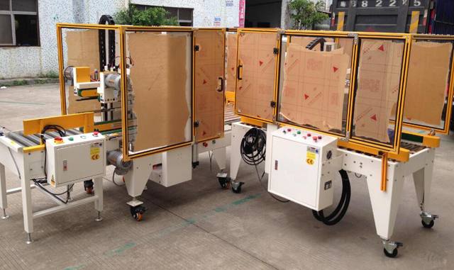 tetningsmaskineri i fabrikk.jpg